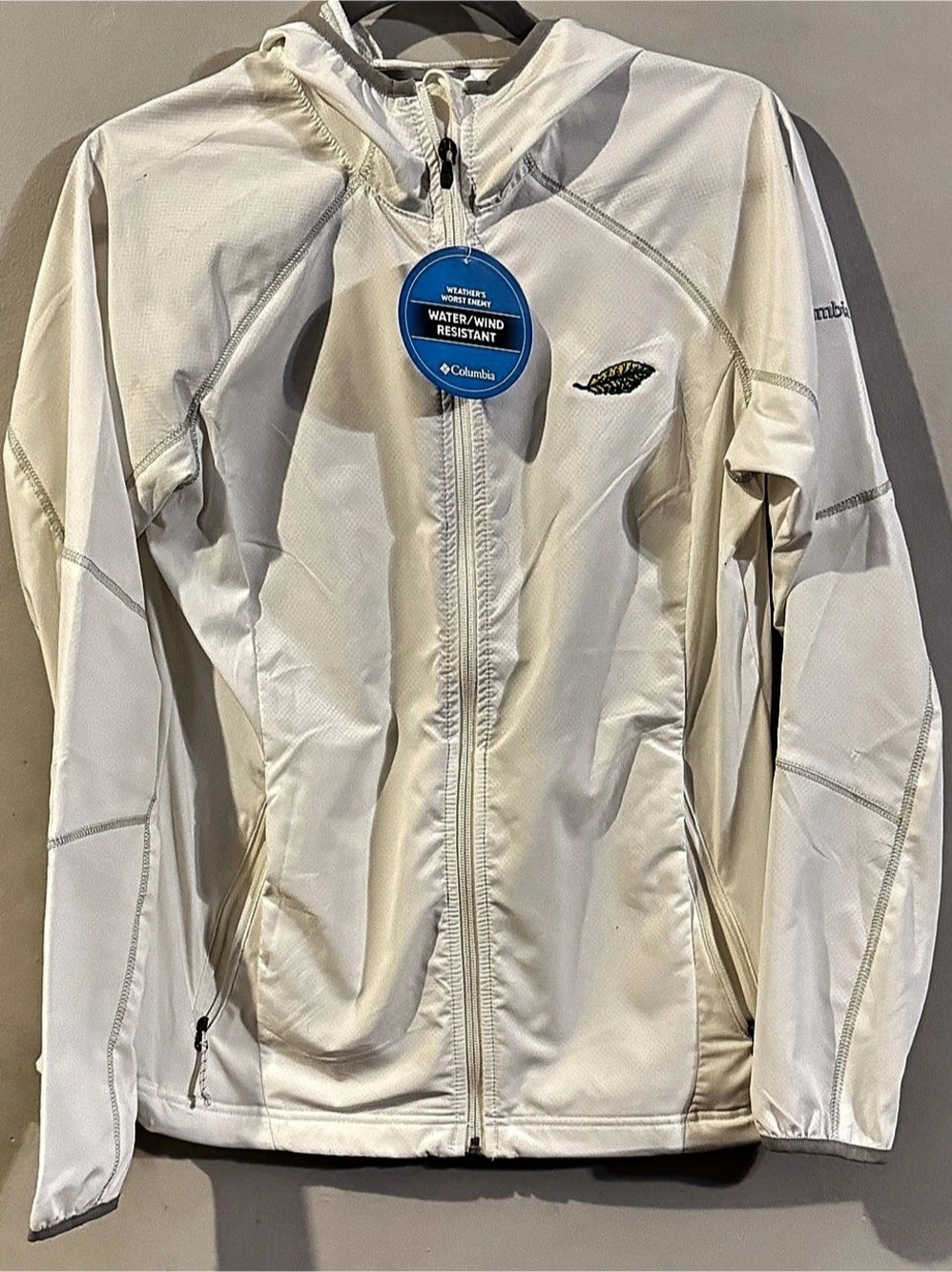 Columbia Water/Wind Resistant Jacket White Large